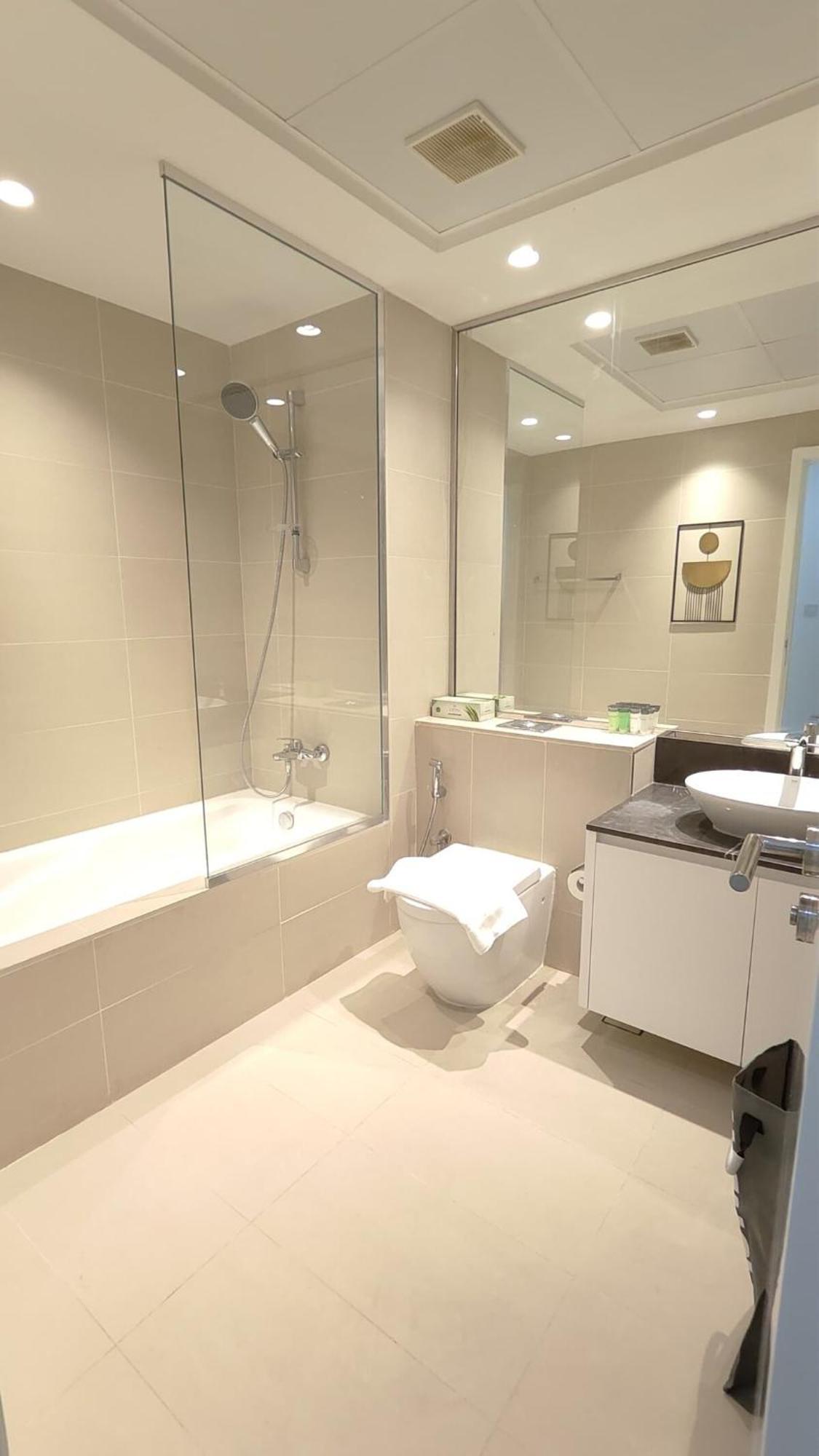Luxury Burj Facing In Dt Apartment Dubai